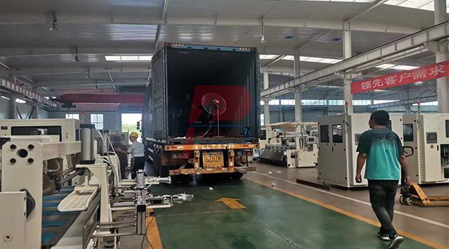 toilet tissue rolls machine