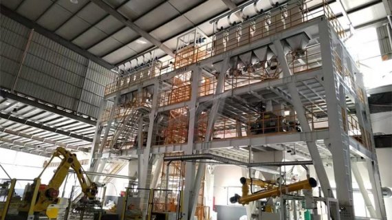 Los clientes pidieron otras dos nuevas líneas de adhesivo para baldosas después de la instalación