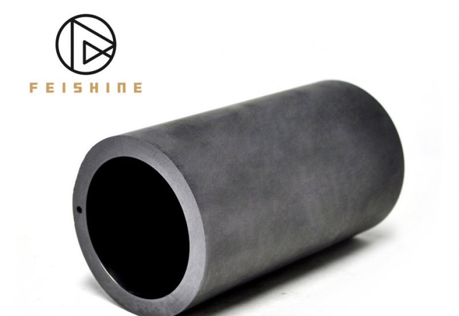 Why do smelters use graphite crucibles