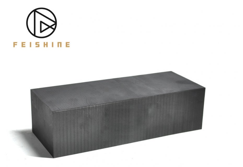 Thermal conductivity of polycrystalline graphite