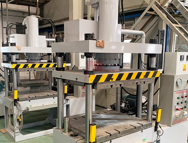 Máquina de prensado en caliente de bandejas de pulpa - 8