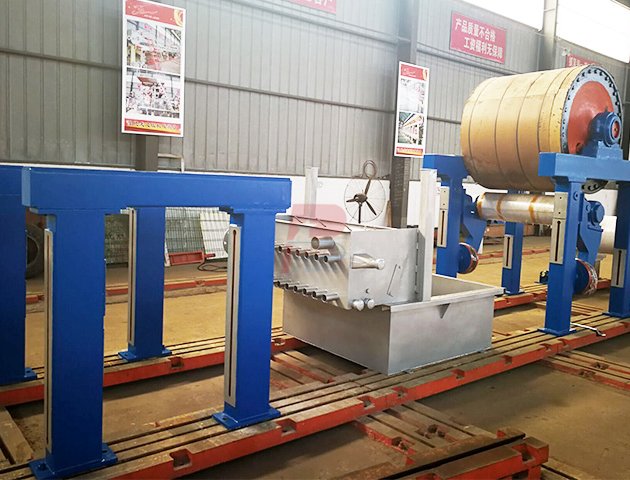 Máquina para fabricar papel crepé - 8