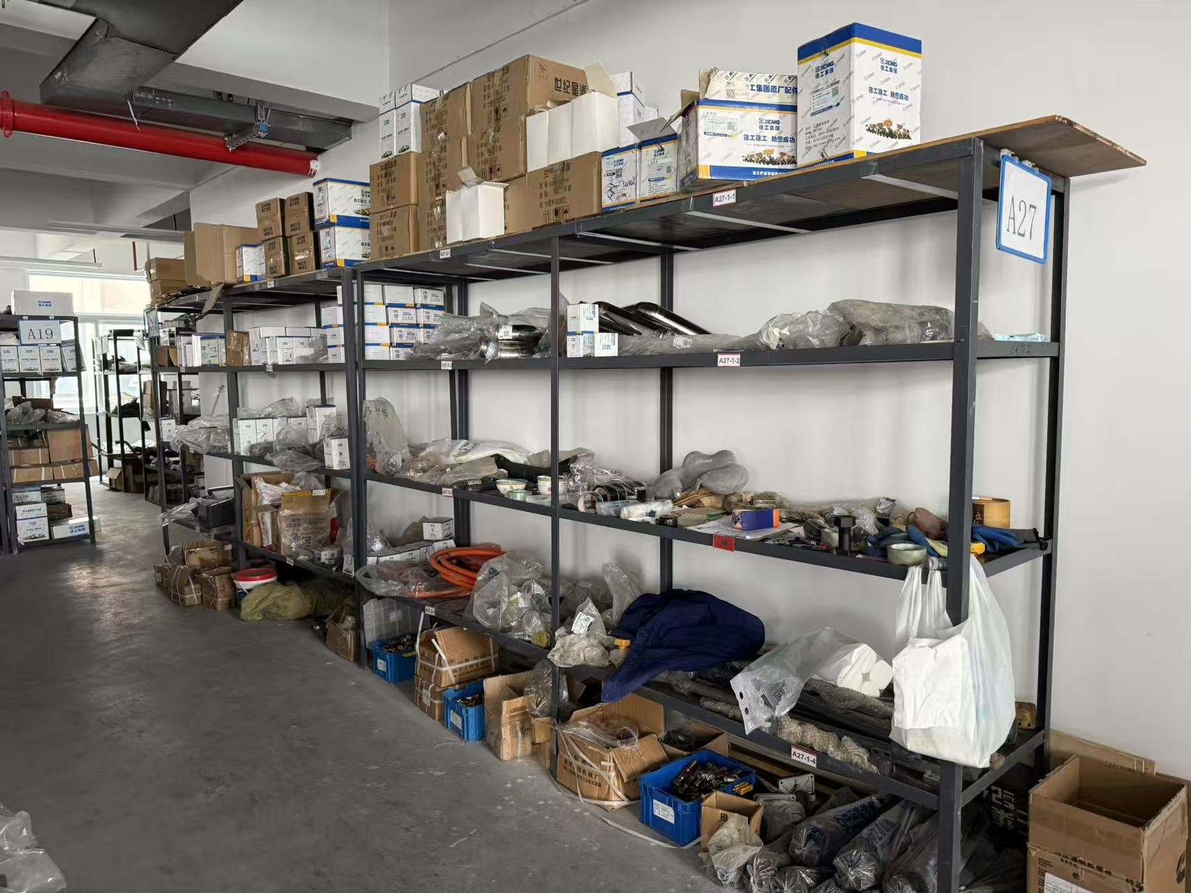 XCMG crane spare parts inventory and international shipment preparation